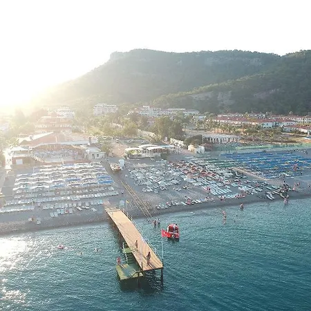 Royal Towers Hotel 5*