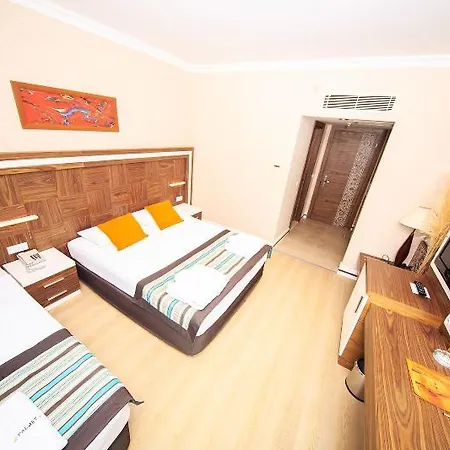 Hotel Royal Towers Kiris